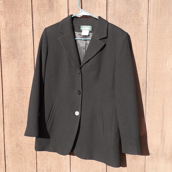 DONATED Locally | Wool & Cashmere Blend Coat - Picture 4 of 14